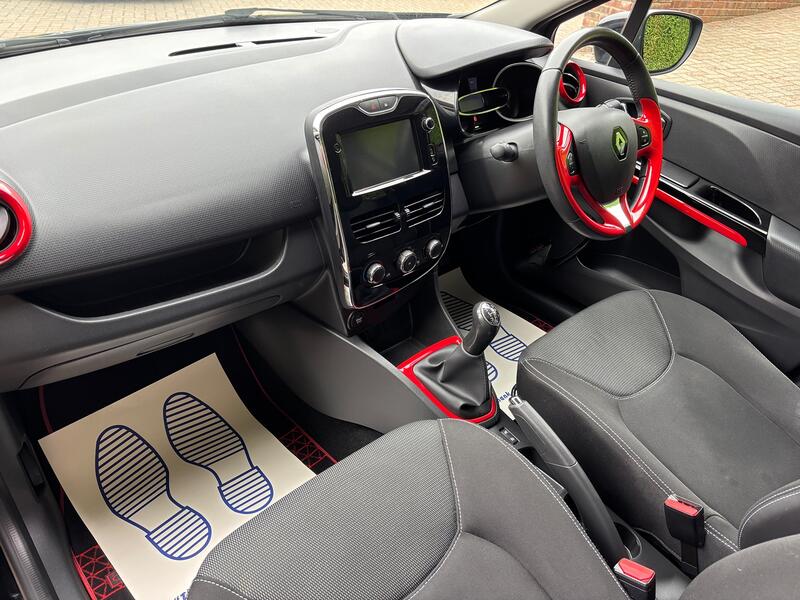 RENAULT CLIO