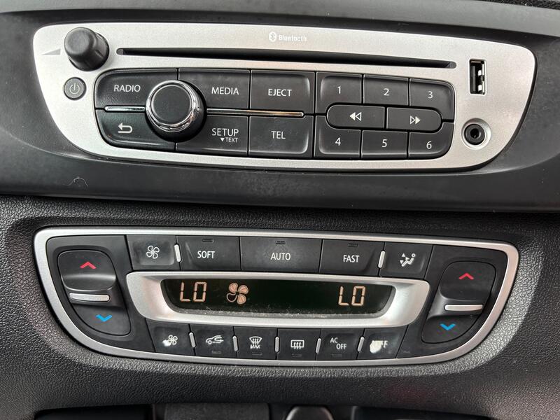 RENAULT SCENIC