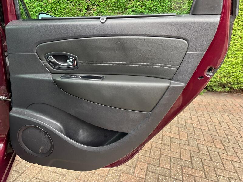 RENAULT SCENIC
