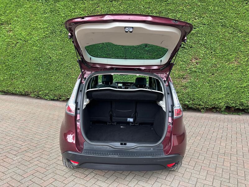 RENAULT SCENIC
