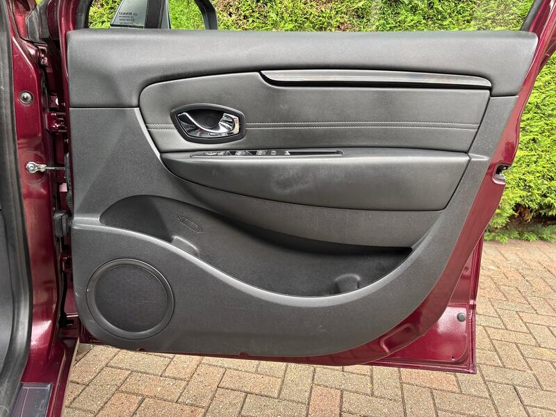 RENAULT SCENIC
