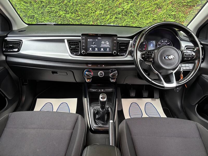 View KIA RIO 1.4 2