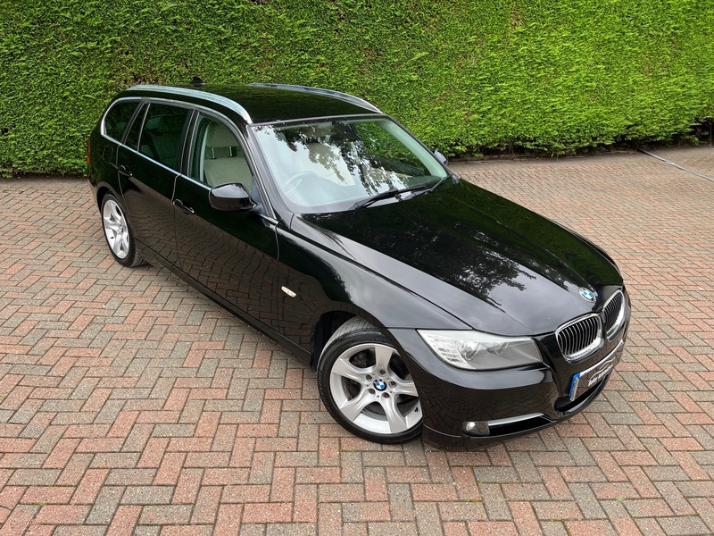 View BMW 3 SERIES 2.0 320d Touring Exclusive Edition